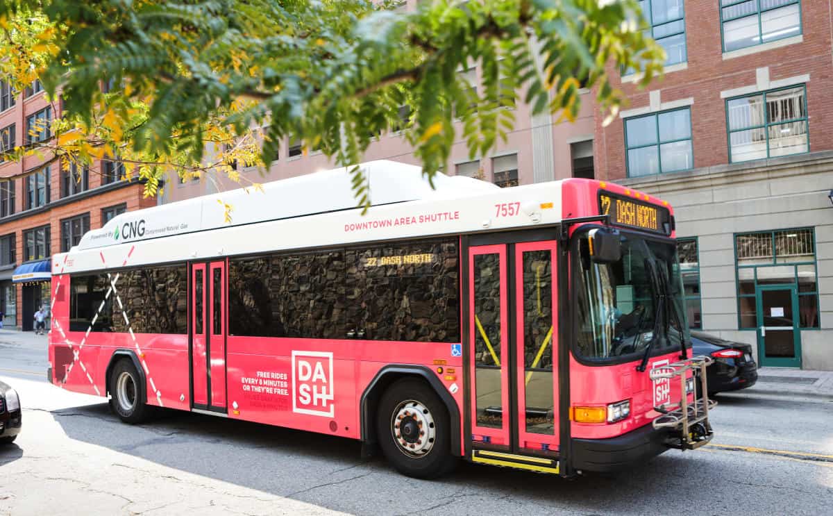 How To Get From Grand Rapids Airport To City Center - All Possible Ways, cheapest way from Grand Rapids airport to Downtown, cheapest way from Grand Rapids airport to city, Grand Rapids airport to city center, Grand Rapids airport to downtown, Grand Rapids Bus Airport, Bus Grand Rapids Airport to Grand Rapids City Center