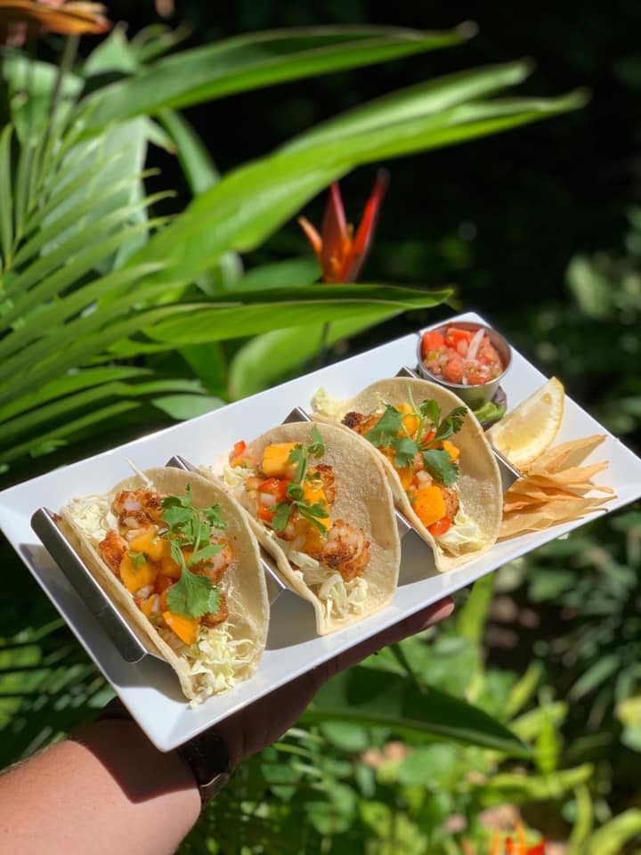 Kihei Food - 15 Best Restaurants In Kihei And Where To Eat 16 Ami Ami Bar and grill, Kihei restaurants, restaurants in Kihei, plant based restaurants in Kihei, vegetarian restaurants in Kihei, vegan restaurants in Kihei, Kihei food, where to eat in Kihei, vegan in Kihei, vegetarian in Kihei