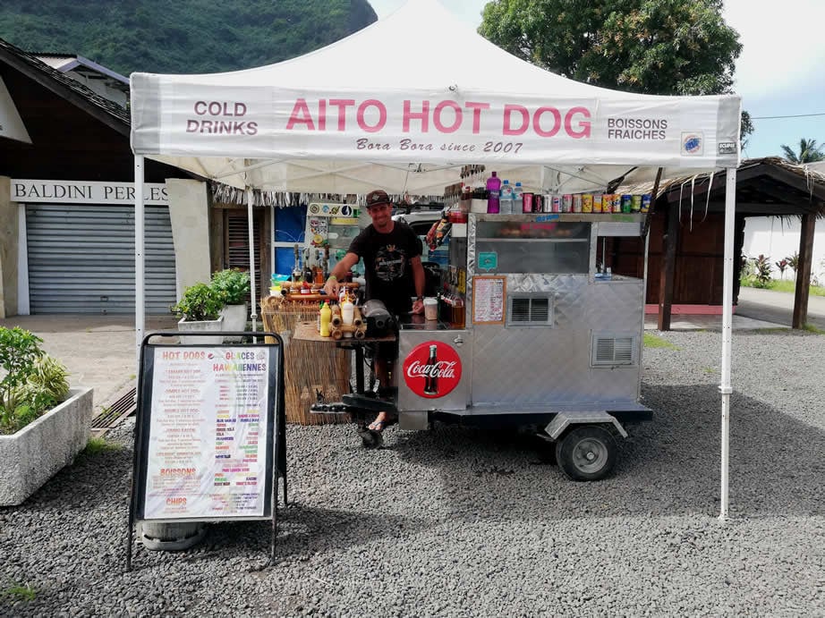 Bora Bora Food - 30 Best Restaurants In Bora Bora 14 AITO HOT DOG, Bora Bora restaurants, restaurants in Bora Bora, plant based restaurants in Bora Bora, vegetarian restaurants in Bora Bora, vegan restaurants in Bora Bora, Bora Bora food, where to eat in Bora Bora, vegan in Bora bora, vegetarian in Bora Bora