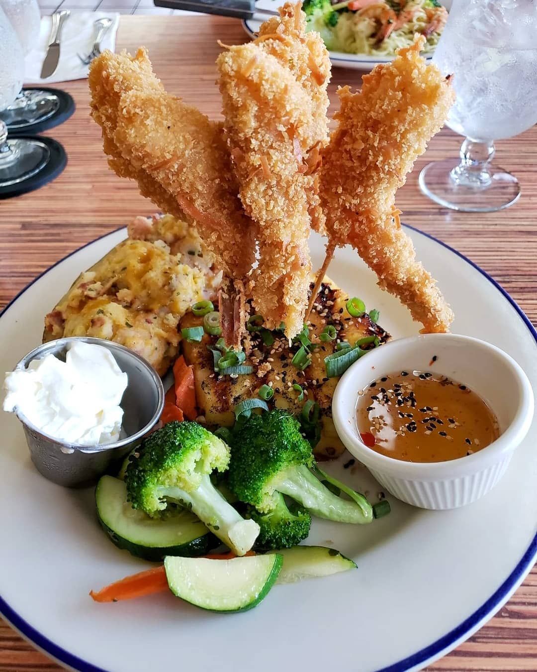 Hilo Food - 30 Best Restaurants In Hilo And Where To Eat 18 Coconut Grill, Hilo restaurants, restaurants in Hilo, plant based restaurants in Hilo, vegetarian restaurants in Hilo, vegan restaurants in Hilo, Hilo food, where to eat in Hilo, vegan in Hilo, vegetarian in Hilo