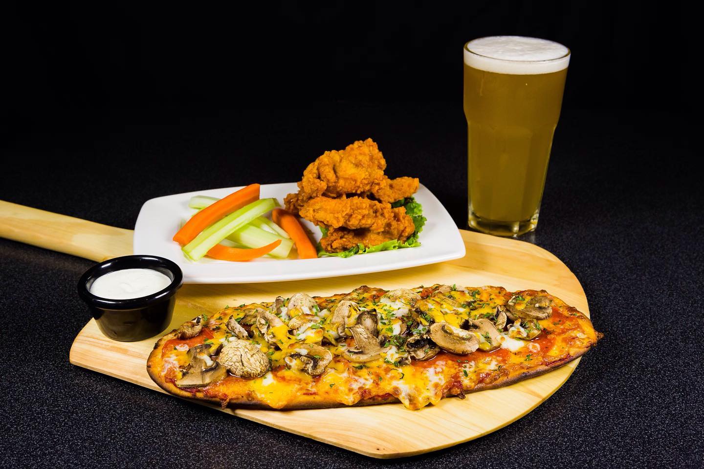 Hilo Food - 30 Best Restaurants In Hilo And Where To Eat 17 Cronies Bar & Grill, Hilo restaurants, restaurants in Hilo, plant based restaurants in Hilo, vegetarian restaurants in Hilo, vegan restaurants in Hilo, Hilo food, where to eat in Hilo, vegan in Hilo, vegetarian in Hilo