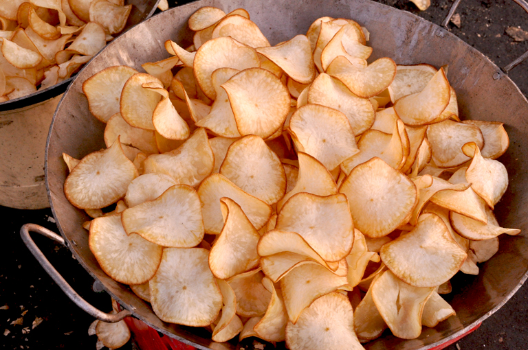 Spiced Yucca Chips, breakfast in Aruba, Aruban breakfast