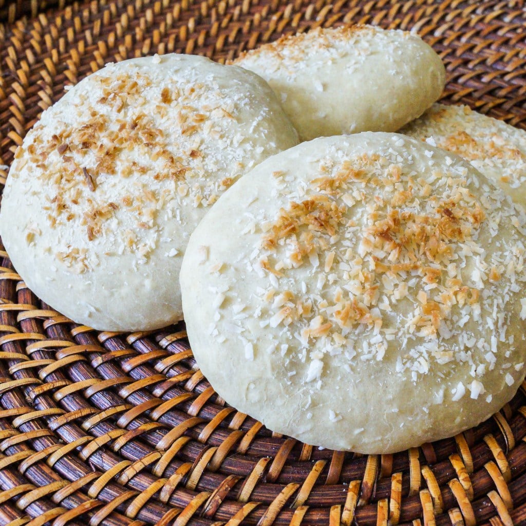 Dominican Republic Breakfast - Best 16 Breakfast In Dominican Republic That You Should Try 14 Dominican coconut bread, dominican pan de coco, dominican republic breakfast, breakfast in dominican republic