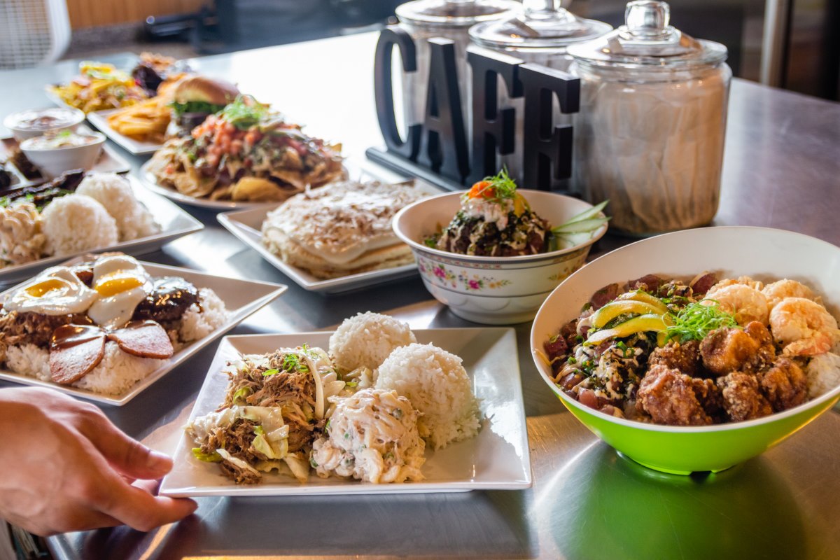 Hilo Food - 30 Best Restaurants In Hilo And Where To Eat 7 Hawaiian Style Cafe, Hilo restaurants, restaurants in Hilo, plant based restaurants in Hilo, vegetarian restaurants in Hilo, vegan restaurants in Hilo, Hilo food, where to eat in Hilo, vegan in Hilo, vegetarian in Hilo