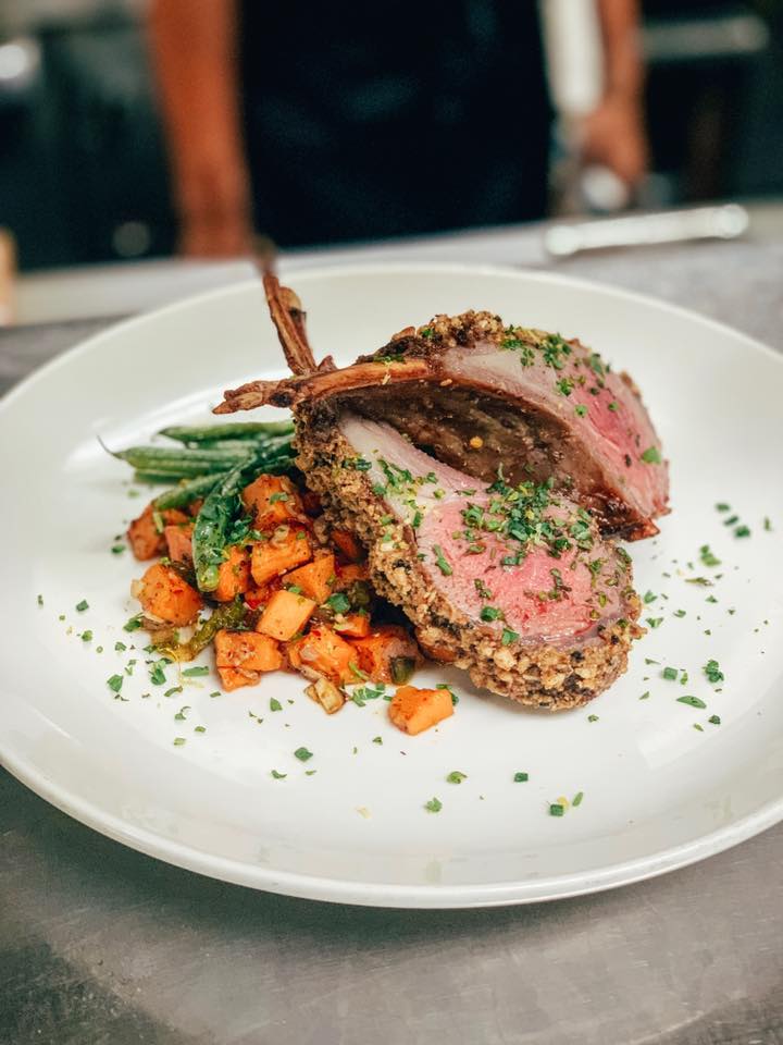 Hilo Food - 30 Best Restaurants In Hilo And Where To Eat 10 Hilo Bay Cafe, Hilo restaurants, restaurants in Hilo, plant based restaurants in Hilo, vegetarian restaurants in Hilo, vegan restaurants in Hilo, Hilo food, where to eat in Hilo, vegan in Hilo, vegetarian in Hilo