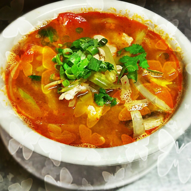 Hilo Food - 30 Best Restaurants In Hilo And Where To Eat 31 New Chiang Mai Thai Cuisine, Hilo restaurants, restaurants in Hilo, plant based restaurants in Hilo, vegetarian restaurants in Hilo, vegan restaurants in Hilo, Hilo food, where to eat in Hilo, vegan in Hilo, vegetarian in Hilo