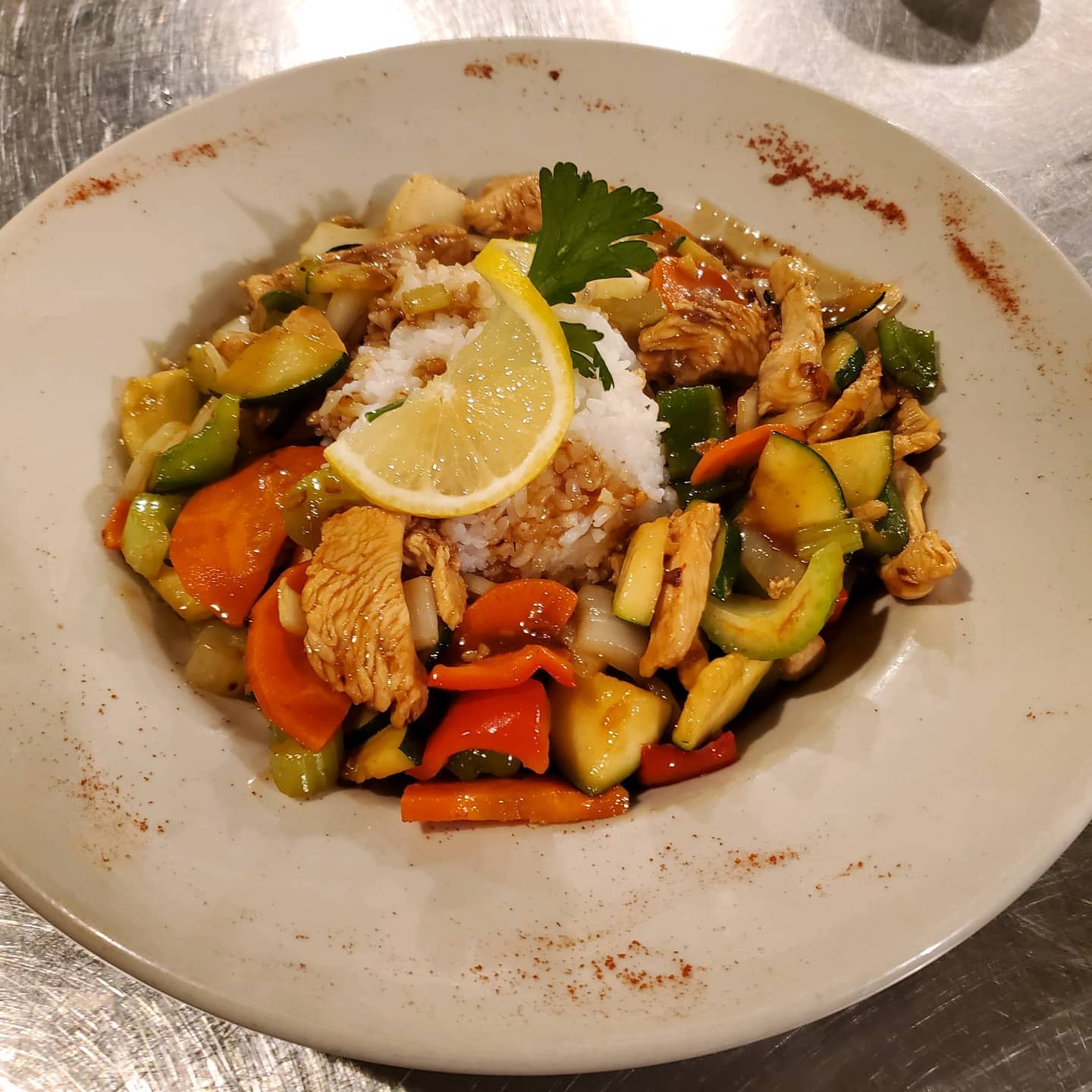 Kihei Food - 15 Best Restaurants In Kihei And Where To Eat 14 Ohana Seafood Bar and Grill, Kihei restaurants, restaurants in Kihei, plant based restaurants in Kihei, vegetarian restaurants in Kihei, vegan restaurants in Kihei, Kihei food, where to eat in Kihei, vegan in Kihei, vegetarian in Kihei