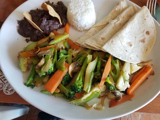 Akumal Food - 20 Best Restaurants In Akumal 22 TEQUILAVILLE, Taverna Akumal, Akumal restaurants, restaurants in Akumal, plant based restaurants in Akumal, vegetarian restaurants in Akumal, vegan restaurants in Akumal, Akumal food, where to eat in Akumal, vegan in Akumal, vegetarian in Akumal