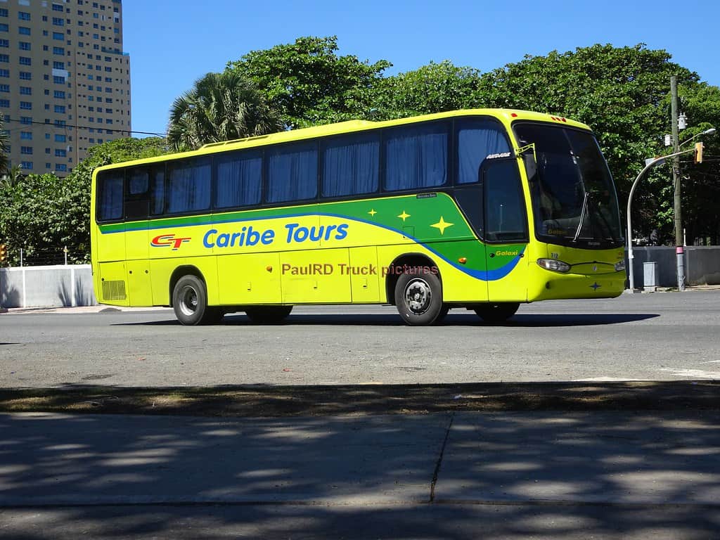 How To Get From Santo Domingo Airport to Santiago De Los Caballeros - All Possible Ways, cheapest way from santo domingo airport to Santiago, santo domingo airport to Santiago, santo domingo  to Santiago bus, Caribe Tours santo domingo to Santiago