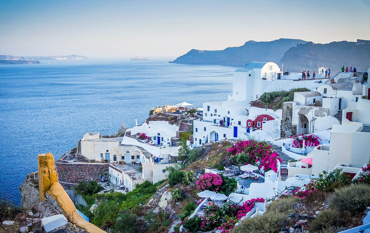 6 Best Destinations In Europe For Couples 3 santorini 6