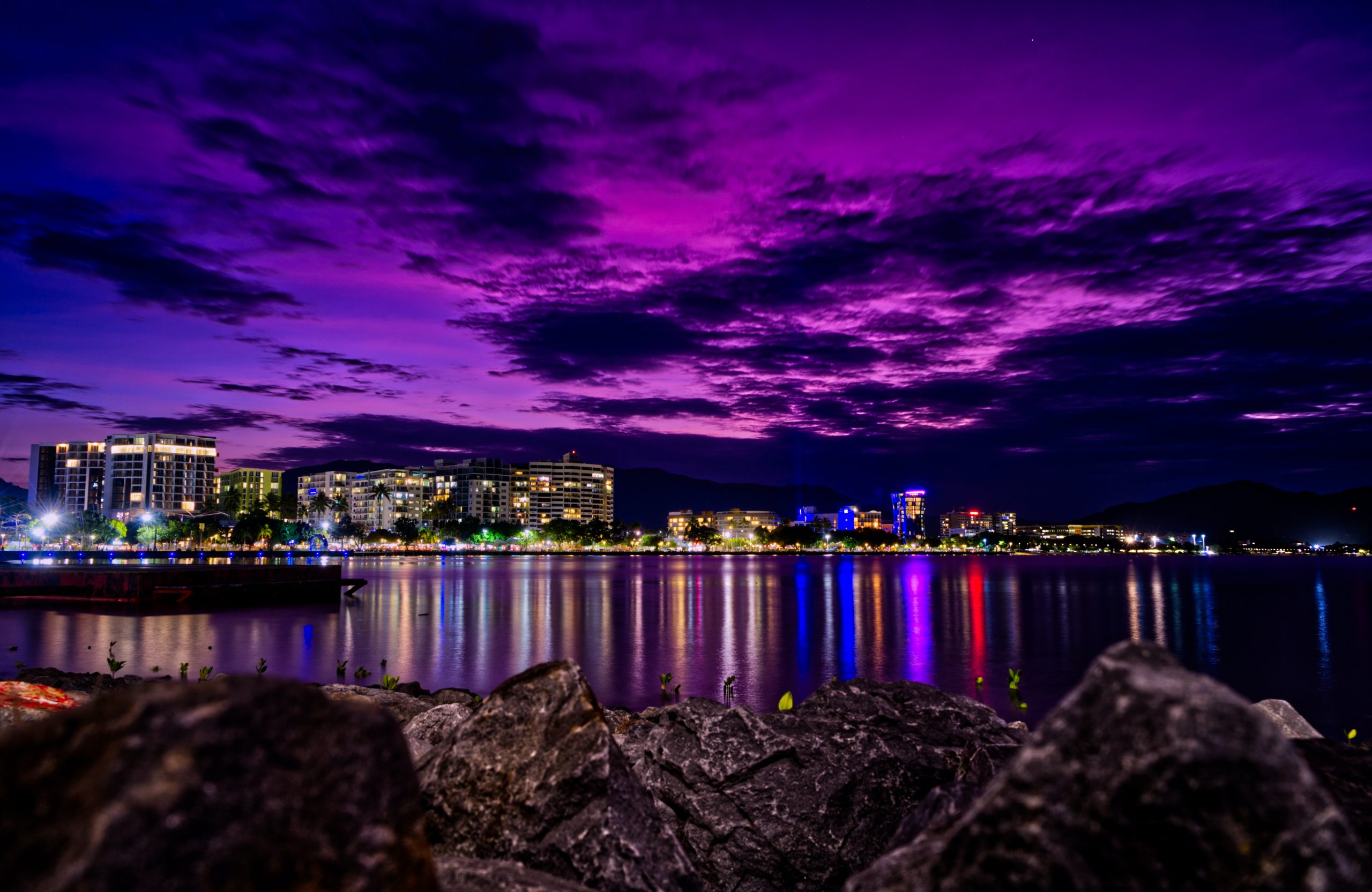 How To Get From Cairns Airport To City Center - All Possible Ways, cheapest way from Cairns airport to Downtown, cheapest way from Cairns airport to city, Cairns airport to city center, Cairns airport to Cairns, Cairns Bus Airport, shared shuttle Bus Cairns Airport to Cairns City Center