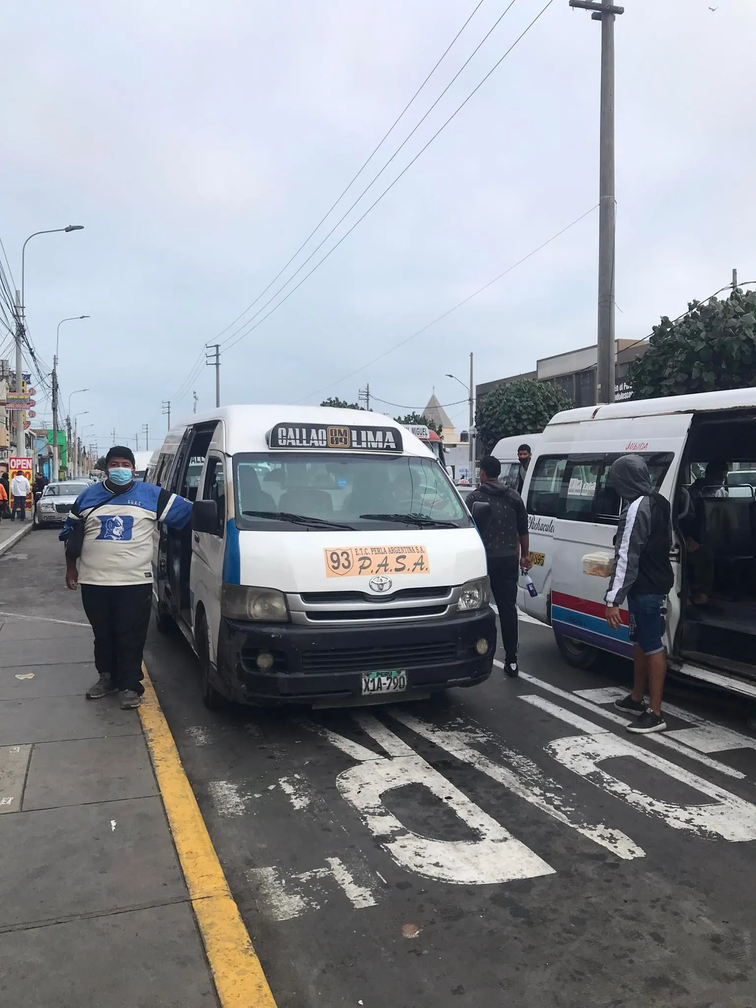 lima airport to miraflores, lima airport to city, lima airport to city shuttle, Jorge Chavez airport, Cabify and Uber, van Lima airport to city center, bus from Lima airport to city center