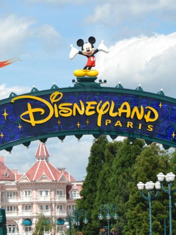How To Get from Charles de Gaulle Airport To Disneyland Paris - All Possible Ways, Navigo Card, Charles de Gaulle to Disneyland paris, how to get to Disneyland Paris from Charles de Gaulle, from Charles de Gaulle airport to Disneyland Paris, bus Charles de Gaulle airport to Disneyland Paris, train Charles de Gaulle airport to Disneyland Paris, cheapest way Charles de Gaulle airport to Disneyland Paris, best way Charles de Gaulle airport to Disneyland Paris