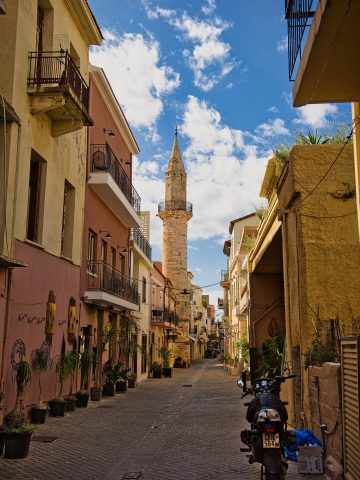 How To Get From Chania Airport To Chania Town- All Possible Ways, cheapest way from Chania airport to Chania town, Chania airport to Chania, Chania airport to Chania town, Chania Bus Airport, bus from Chania airport to Chania town, taxi Chania airport to Chania town, Uber Chania airport to Chania town, Chania to Chania town by bus, Chania to Chania town