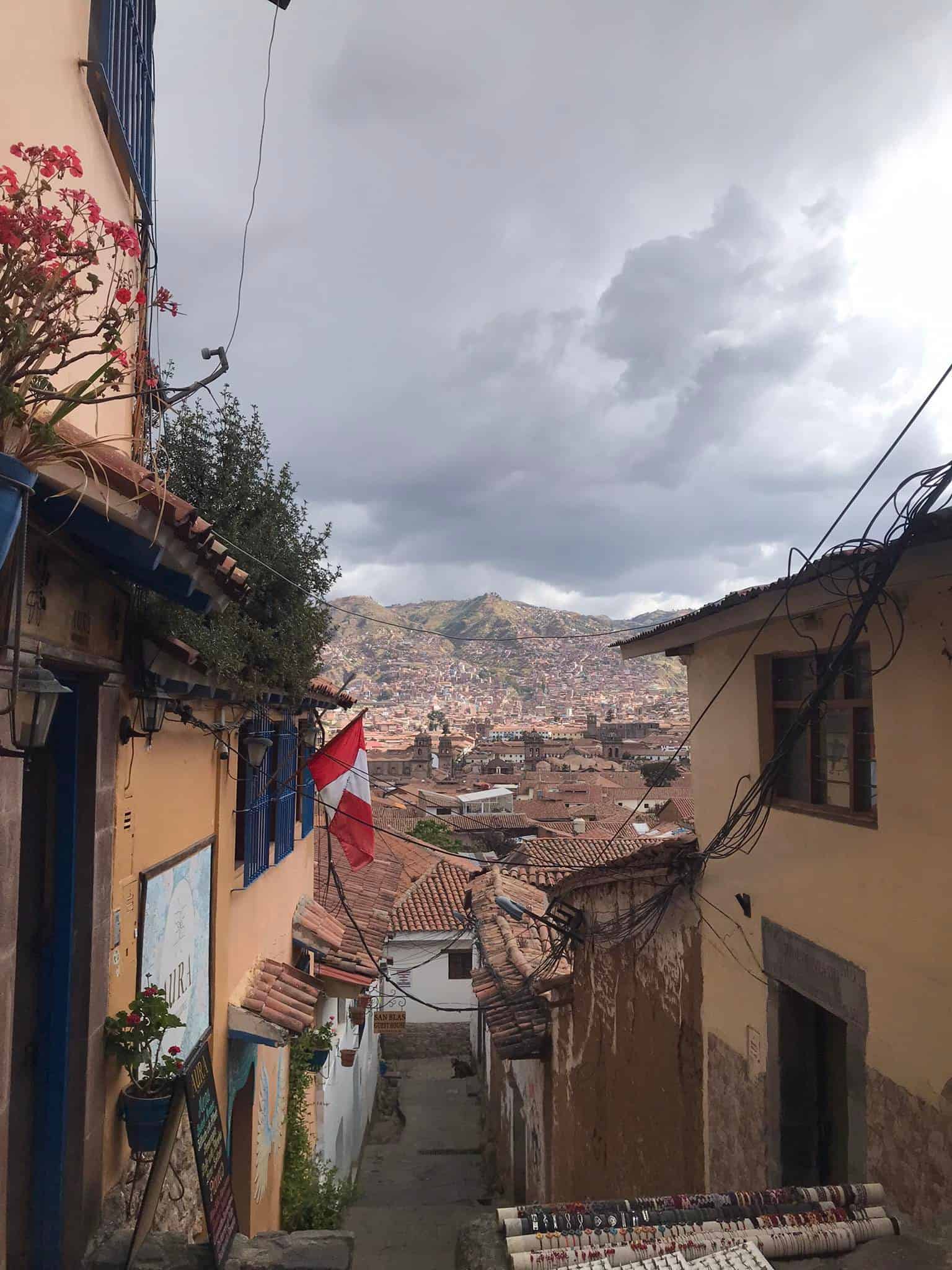 How To Get From Cusco Airport To City Center - All Possible Ways, cheapest way from Cusco airport to Downtown, cheapest way from Cusco airport to city, Cusco airport to city center, Cusco airport to Cusco, Cusco Bus Airport, bus from Cusco airport to city center, taxi Cusco airport to city center, Uber Cusco airport to city, Cabify Cusco airport to city center, InDriver Cusco airport to city center, vans Cusco airport to city center, Cusco city tour, what to in Cusco