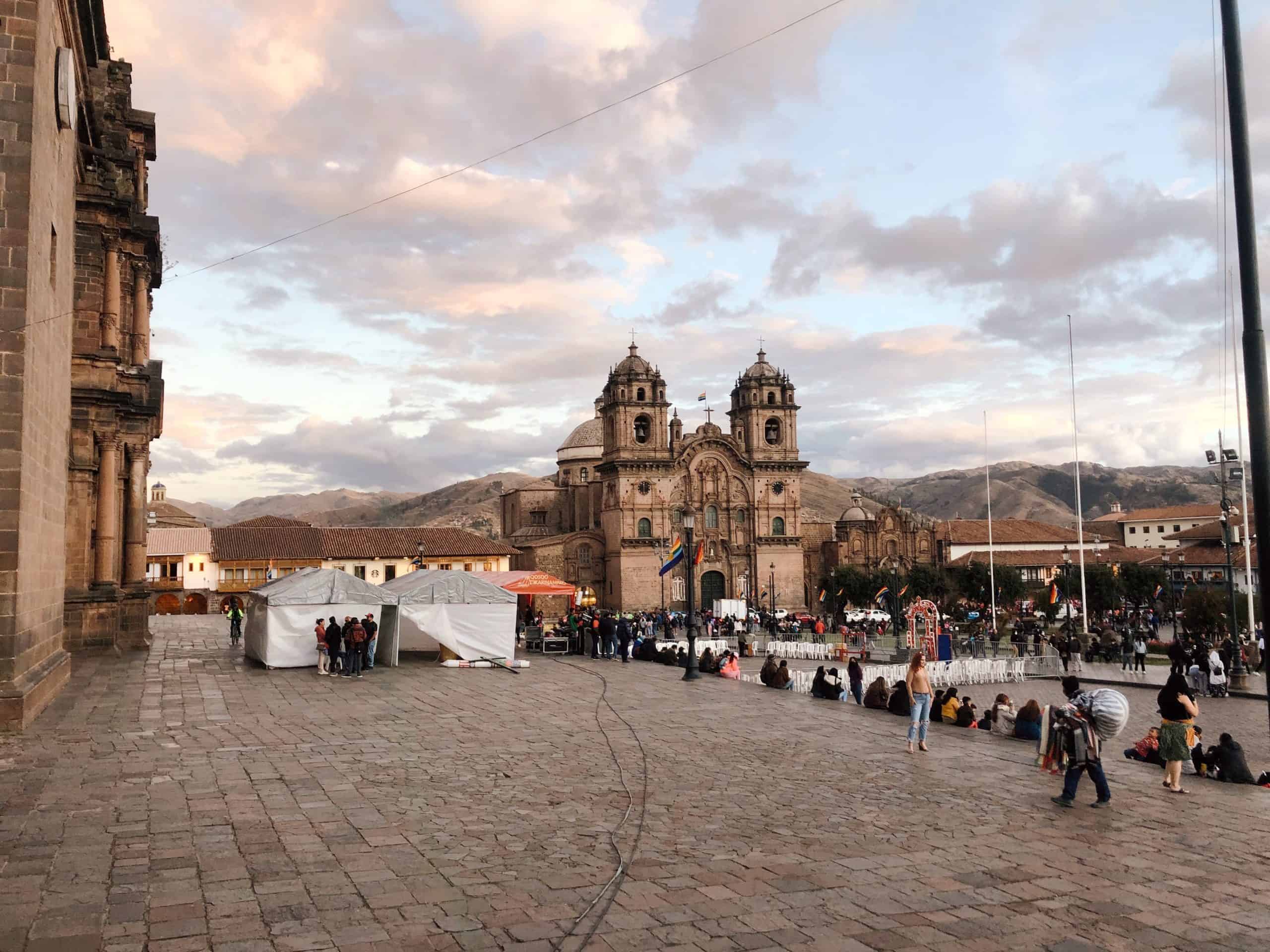 How To Get From Cusco Airport To City Center - All Possible Ways, cheapest way from Cusco airport to Downtown, cheapest way from Cusco airport to city, Cusco airport to city center, Cusco airport to Cusco, Cusco Bus Airport, bus from Cusco airport to city center, taxi Cusco airport to city center, Uber Cusco airport to city, Cabify Cusco airport to city center, InDriver Cusco airport to city center, vans Cusco airport to city center, Cusco city tour, what to in Cusco