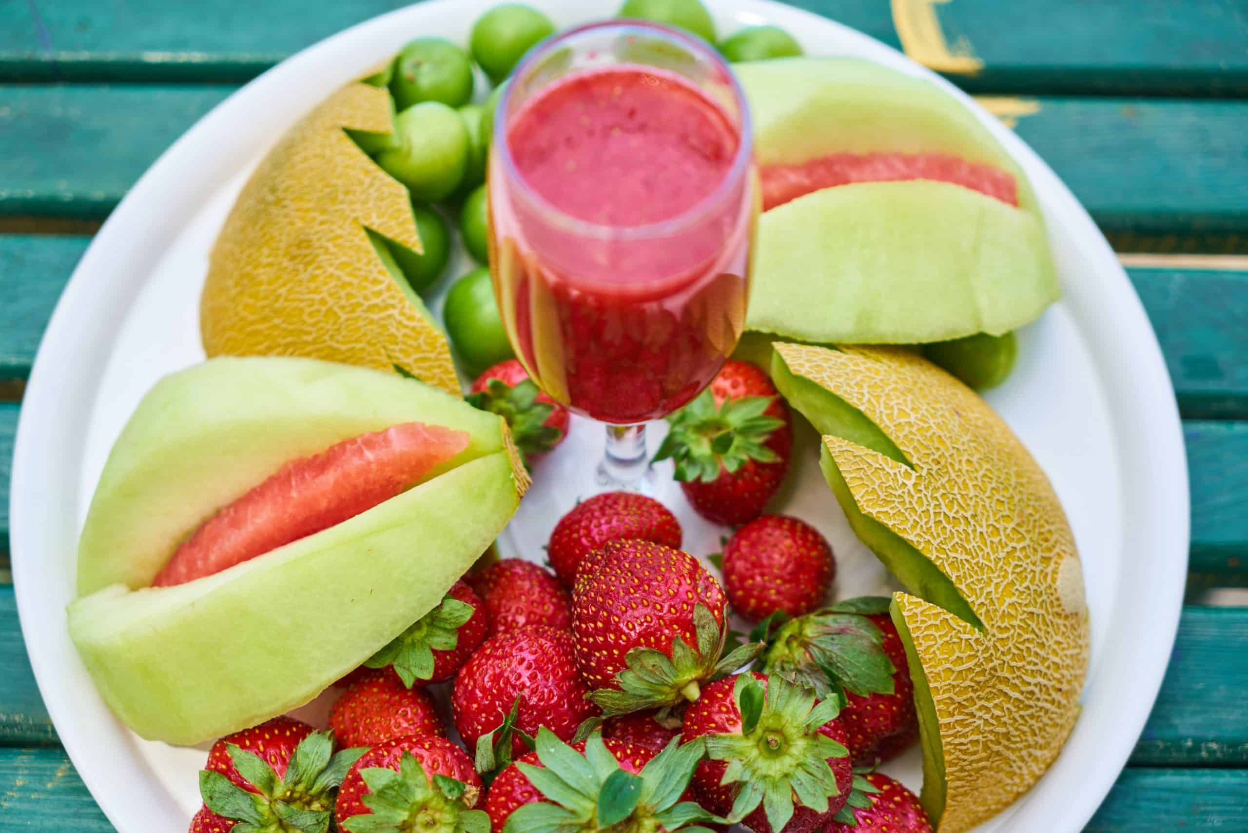 Jugo Surtido, breakfast in Peru, peruvian breakfast, traditional peruvian breakfast, typical peruvian breakfast