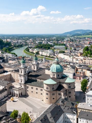 How To Get From Salzburg Airport To City Center - All Possible Ways, cheapest way from Salzburg airport to Downtown, cheapest way from Salzburg airport to city, Salzburg airport to city center, Salzburg airport to Salzburg, Salzburg Bus Airport, bus from Salzburg airport to city center, taxi Salzburg airport to city center, Uber Salzburg airport to city, train Salzburg airport to city center, shuttle bus Salzburg airport to city center