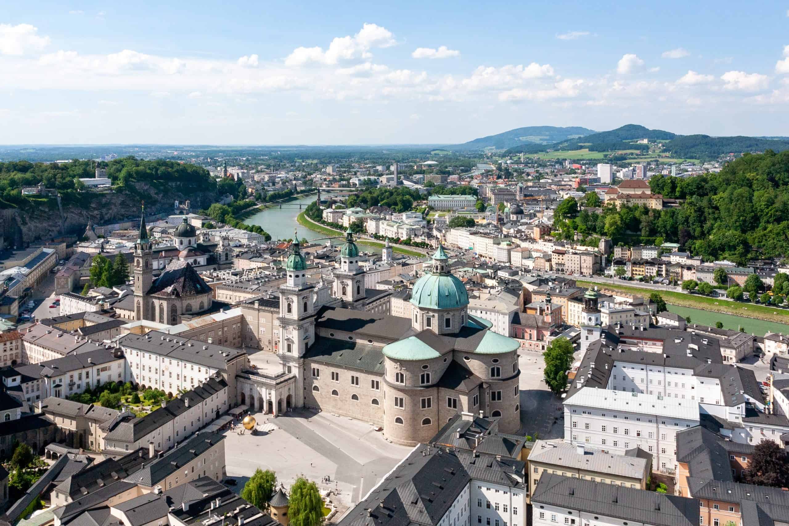 How To Get From Salzburg Airport To City Center - All Possible Ways, cheapest way from Salzburg airport to Downtown, cheapest way from Salzburg airport to city, Salzburg airport to city center, Salzburg airport to Salzburg, Salzburg Bus Airport, bus from Salzburg airport to city center, taxi Salzburg airport to city center, Uber Salzburg airport to city, train Salzburg airport to city center, shuttle bus Salzburg airport to city center