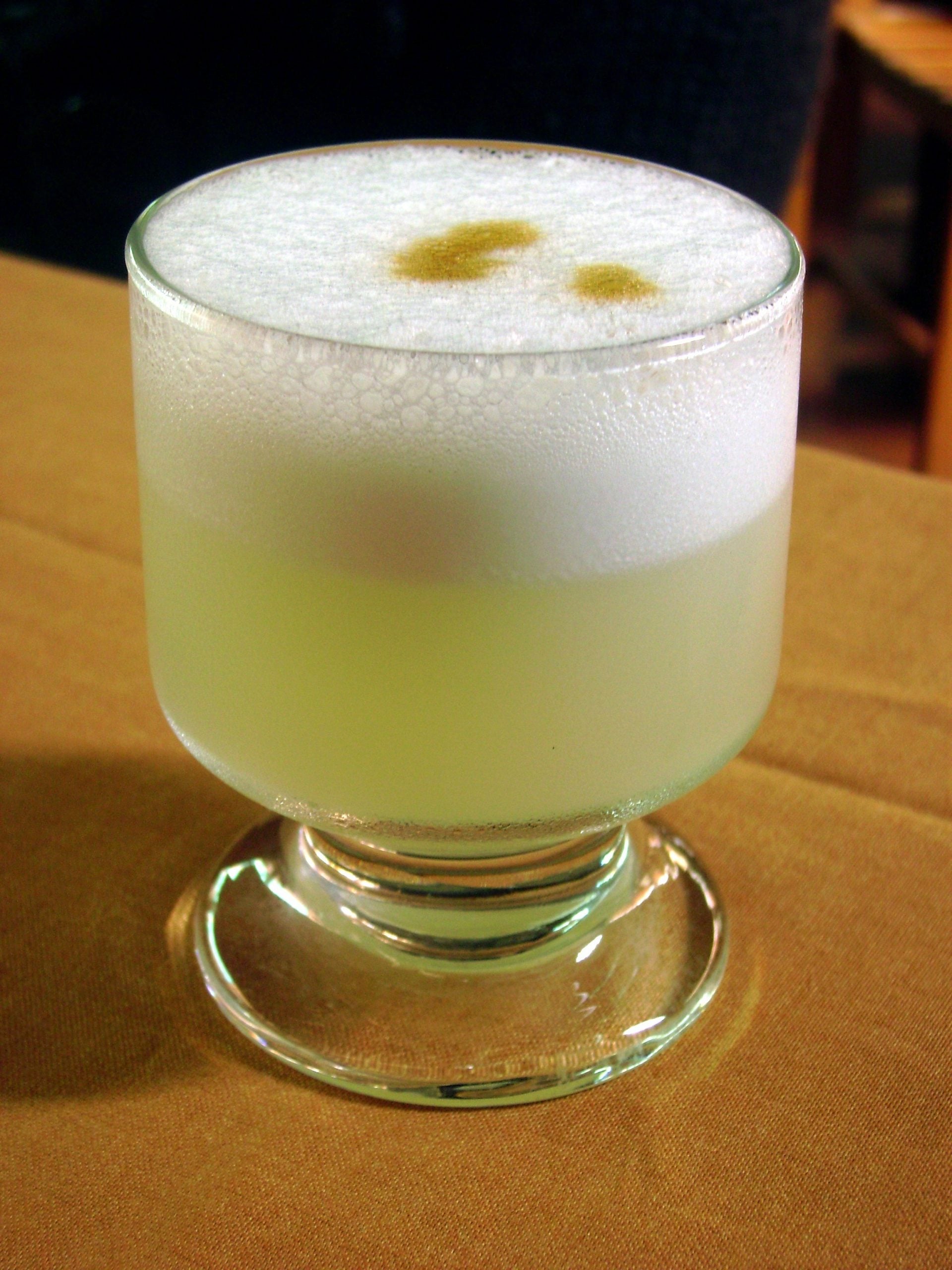 Pisco Sour, drinks in Peru, Peruvian drinks, non alcoholic drinks in peru, alcoholic drinks in peru, peru drinks, traditional peruvian drinks, exotic drinks in Peru,