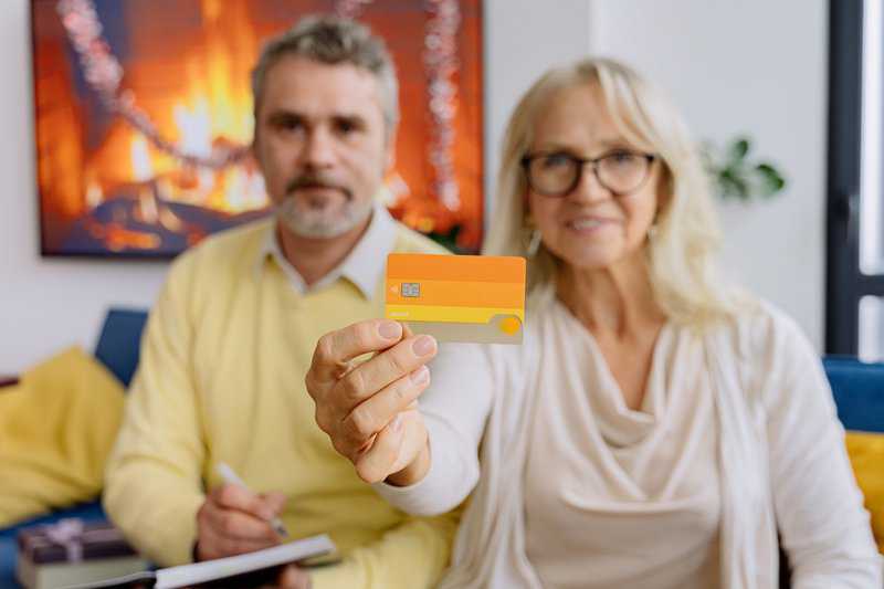 Sim Card vs eSIM - What are their differences and advantages of each , Sim Card vs eSIM: Differences, Sim Card vs eSIM Pros and cons, esim vs sim card
