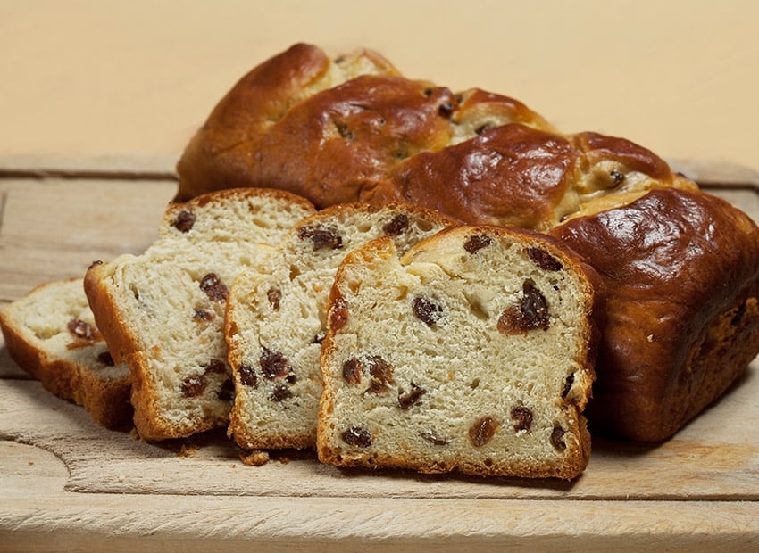 What Belgians Really Eat for Breakfast: 16 Traditional Dishes You Need to Try 9 Belgian Breakfast – 16 Traditional Breakfast in Belgium to Try - Cramique,
