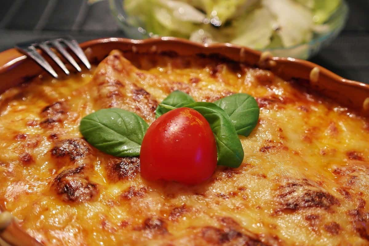 Vegetarian Food in France: 14 Best French Vegetarian Dishes and Vegan Food in France to Try 3 vegetarian food in France, vegan food in France, French vegetarian dishes, vegan in France, vegetarian in France, plant based in France, Tartiflette without bacon chunks