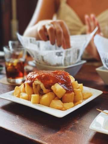 How to Eat in Spain Like a Local - 9 Tips To Eat As A Local When Visiting Spain, 10 Reasons Not to Visit Spain And 5 Main Reasons to Visit Spain, Tips For Living As an Expat in Spain