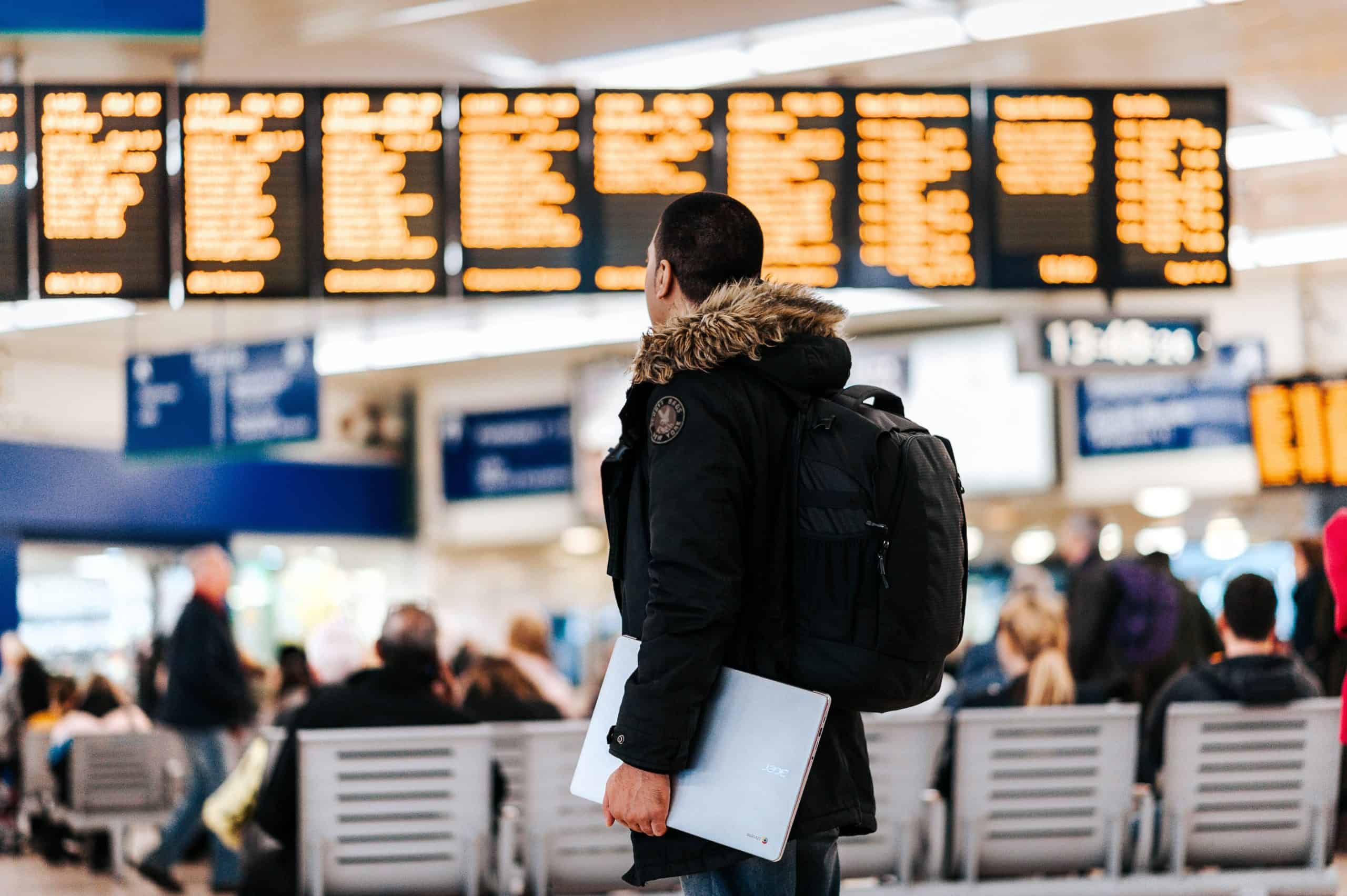 10 Essential Tools for Travel & Tech Safety Tips 1 10 Compact and Collapsible Gadgets for Travel & Tech Safety Tips