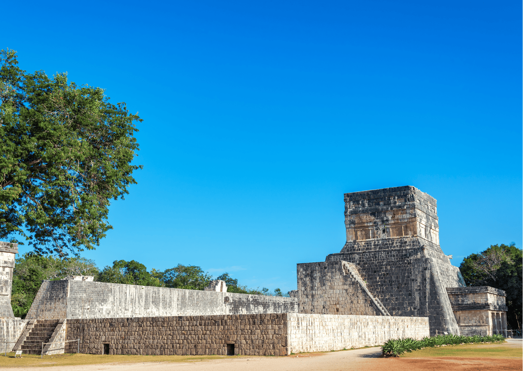 Tulum vs Chichen Itza - How to Decide the Better Trip?