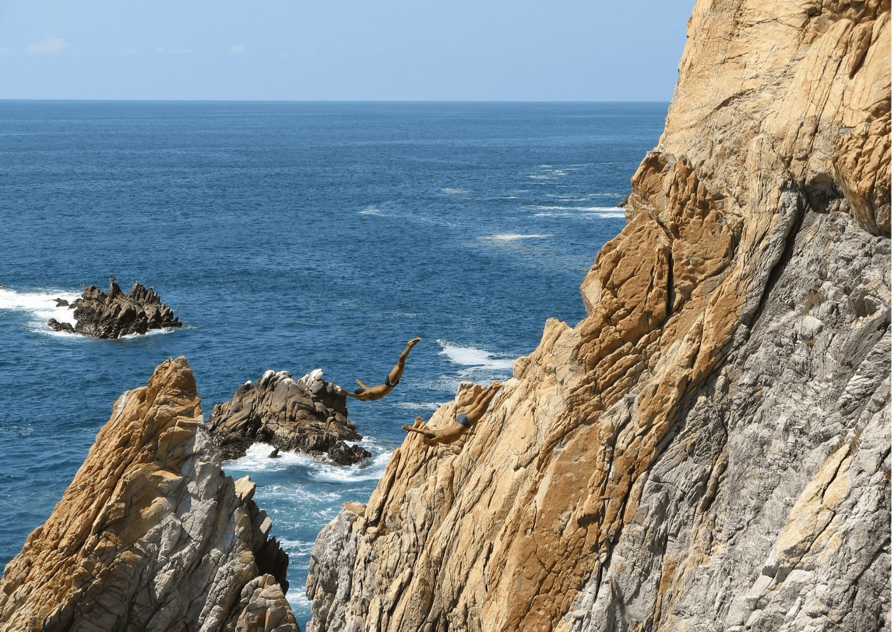 La Quebrada in Acapulco - Acapulco vs Puerto Vallarta, Puerto Vallarta vs Acapulco