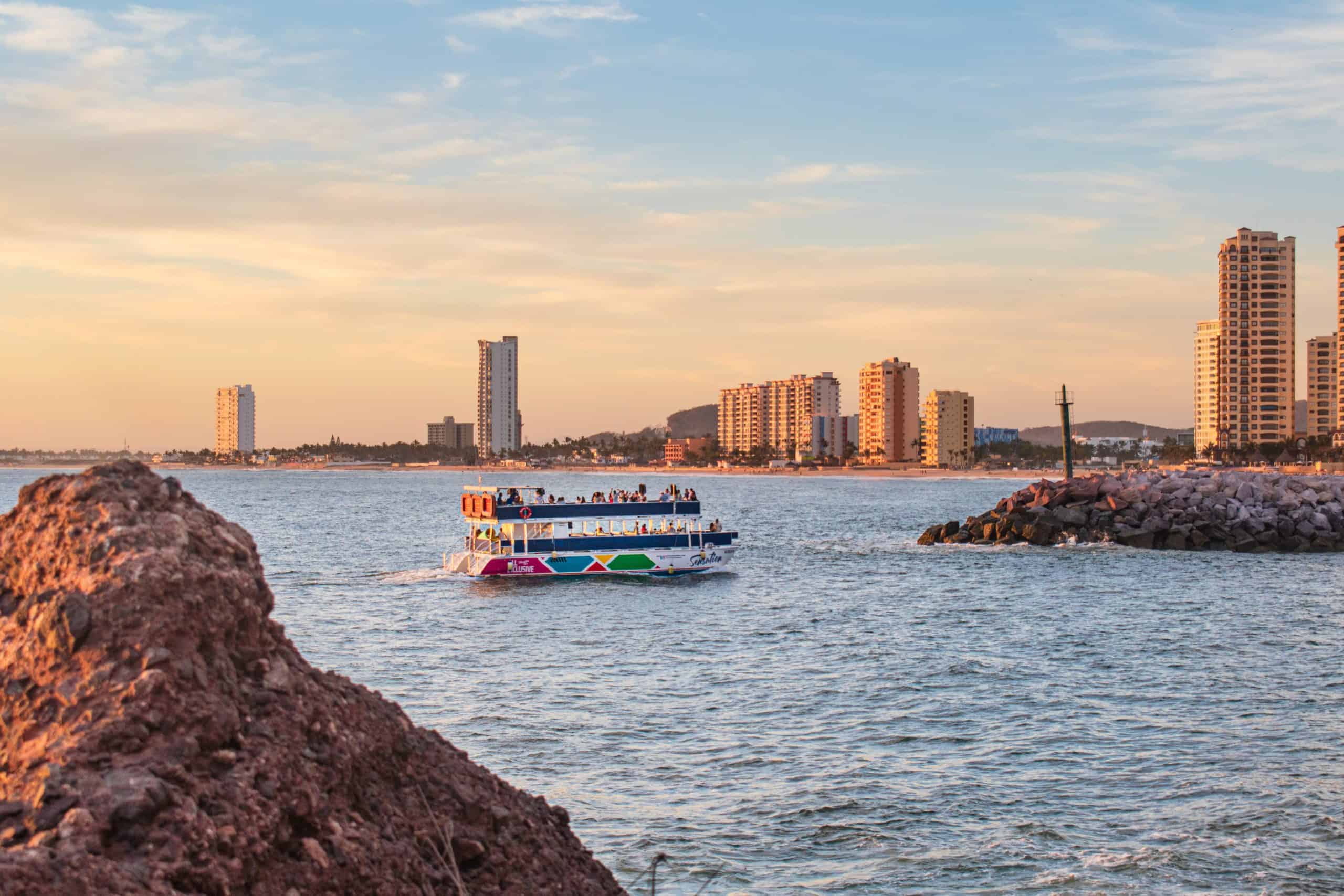 Comparison Puerto Vallarta vs Mazatlan - Which is the Better Vacation? 3 Mazatlan Beaches - Puerto Vallarta vs Mazatlan, Mazatlan vs Puerto Vallarta