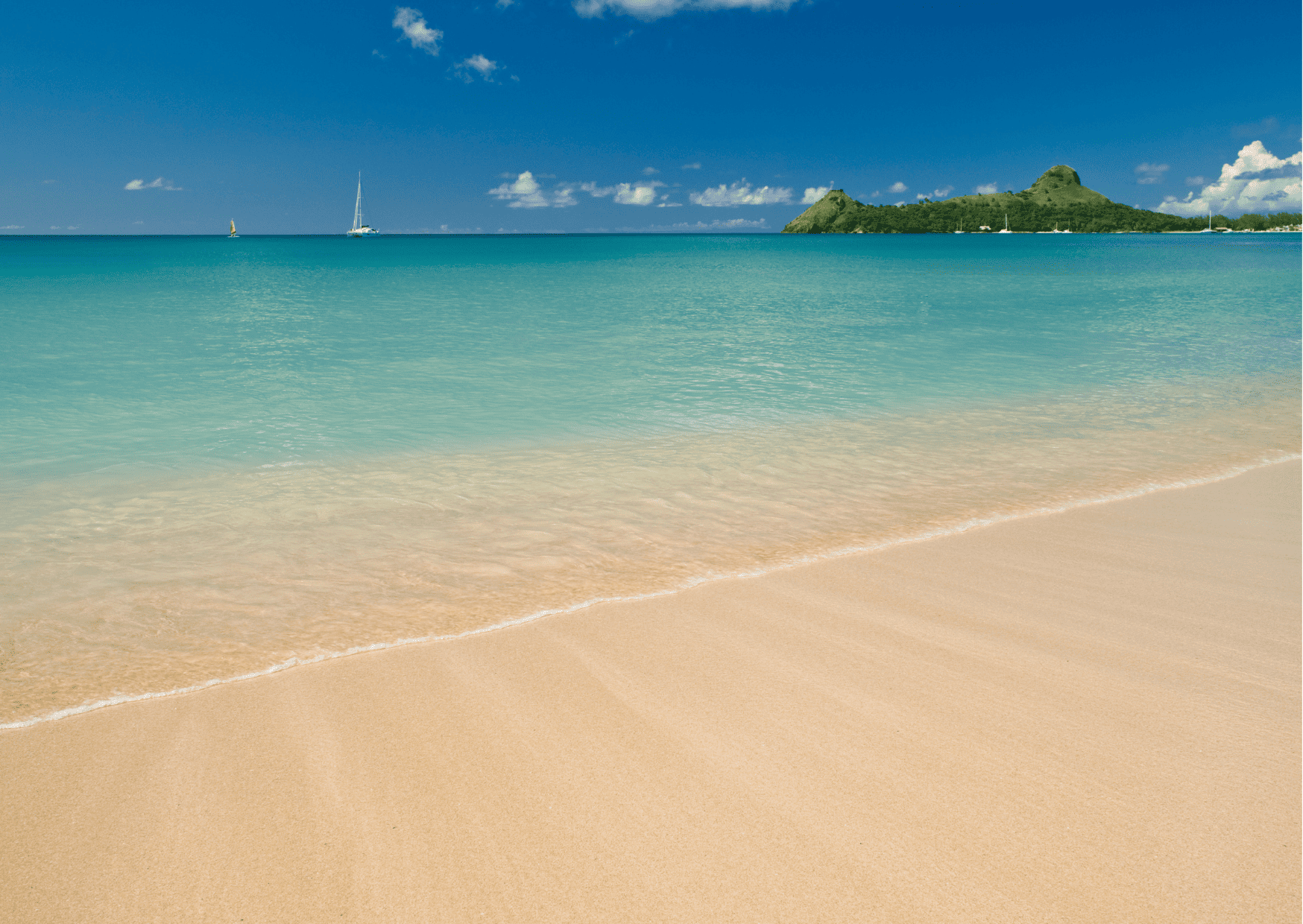Comparison St Lucia vs Bahamas - Which is the Better Caribbean Vacation? 3 Rodney Bay - St Lucia vs Bahamas, Bahamas vs St Lucia