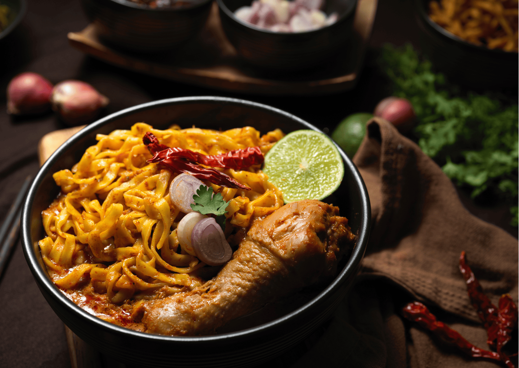 Khao Soi, typical thai breakfast, Breakfast in Thailand, Thai breakfast food, traditional Thai breakfast food, Thai breakfast foods, 