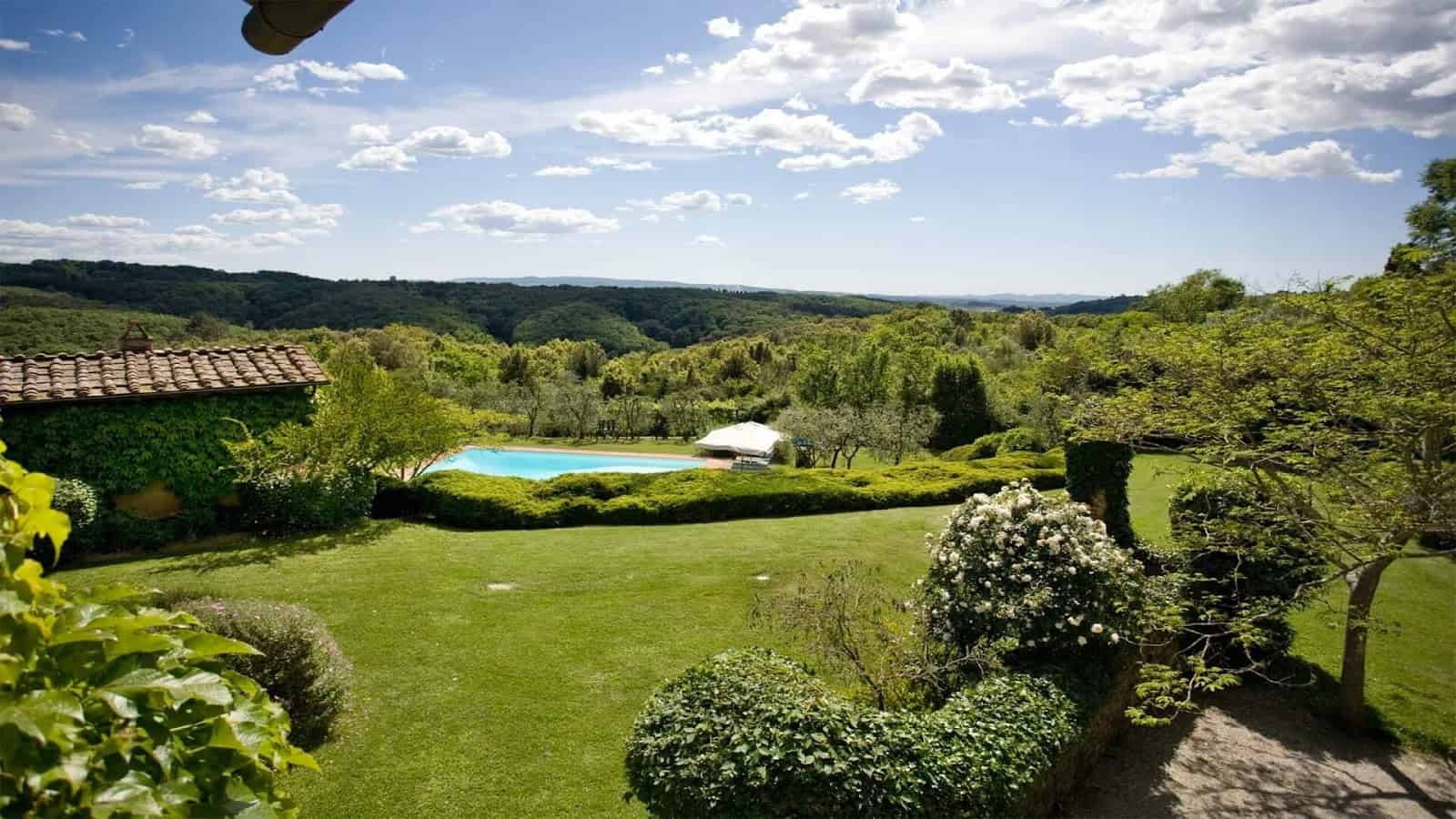 Things to Know Before Visiting Tuscany: Best Tuscany Itinerary & Travel Guide, 10 Bucket List Destinations in Italy, 11 Common Mistakes to Avoid in Tuscany Italy, How To Choose The Perfect Tuscany Villa