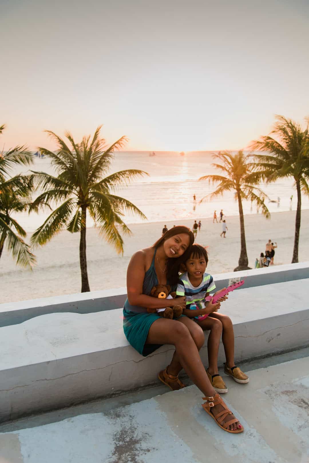 11 How To Make Money While Traveling - Remote Jobs While Traveling 4 11 How To Make Money While Traveling - Remote Jobs While Traveling, Digital Nomad Pros and Cons - Is It the Right Choice For You