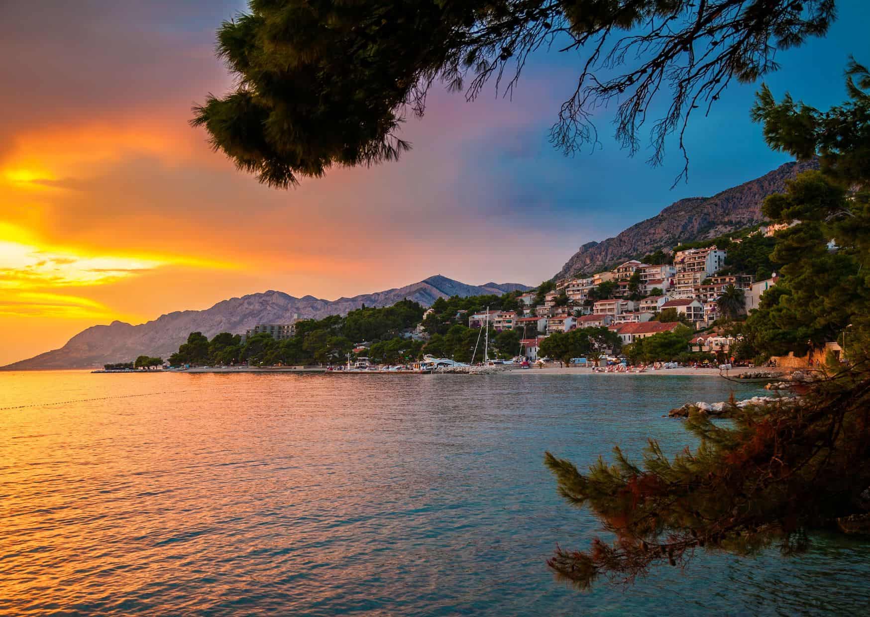 How To Get From Dubrovnik to Brela Best Way 2 How To Get From Dubrovnik to Brela Best Way, Dubrovnik to Brela, cheapest way from Dubrovnik to Brela, bus from Dubrovnik to Brela, taxi from Dubrovnik to Brela, private transfer from Dubrovnik to Brela, ferry from Dubrovnik to Brela,