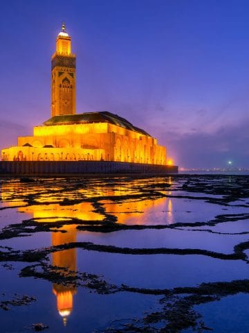 How To Get From Chefchaouen to Casablanca Best Way, Chefchaouen to Casablanca, cheapest way from Chefchaouen to Casablanca, best way from Chefchaouen to Casablanca, Chefchaouen to Casablanca by bus, bus from Chefchaouen to Casablanca, taxi from Chefchaouen to Casablanca, private transfer from Chefchaouen to Casablanca, Shared Van from Chefchaouen to Casablanca, rent a car at Chefchaouen, train from Chefchaouen to Casablanca