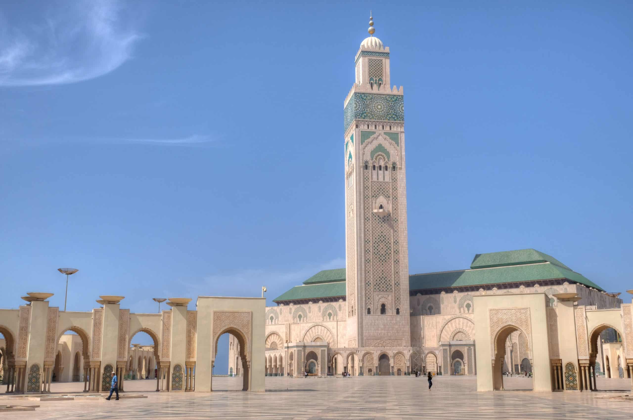 How To Get From Agadir to Casablanca Airport Best Way 2 How To Get From Agadir to Casablanca Airport Best Way, Agadir to Casablanca Airport, cheapest way from Agadir to Casablanca Airport, best way from Agadir to Casablanca Airport, Agadir to Casablanca by bus, bus from Agadir to Casablanca Airport, taxi from Agadir to Casablanca Airport, private transfer from Agadir to Casablanca Airport, Shared Van from Agadir to Casablanca, rent a car at Agadir, train from Agadir to Casablanca,
