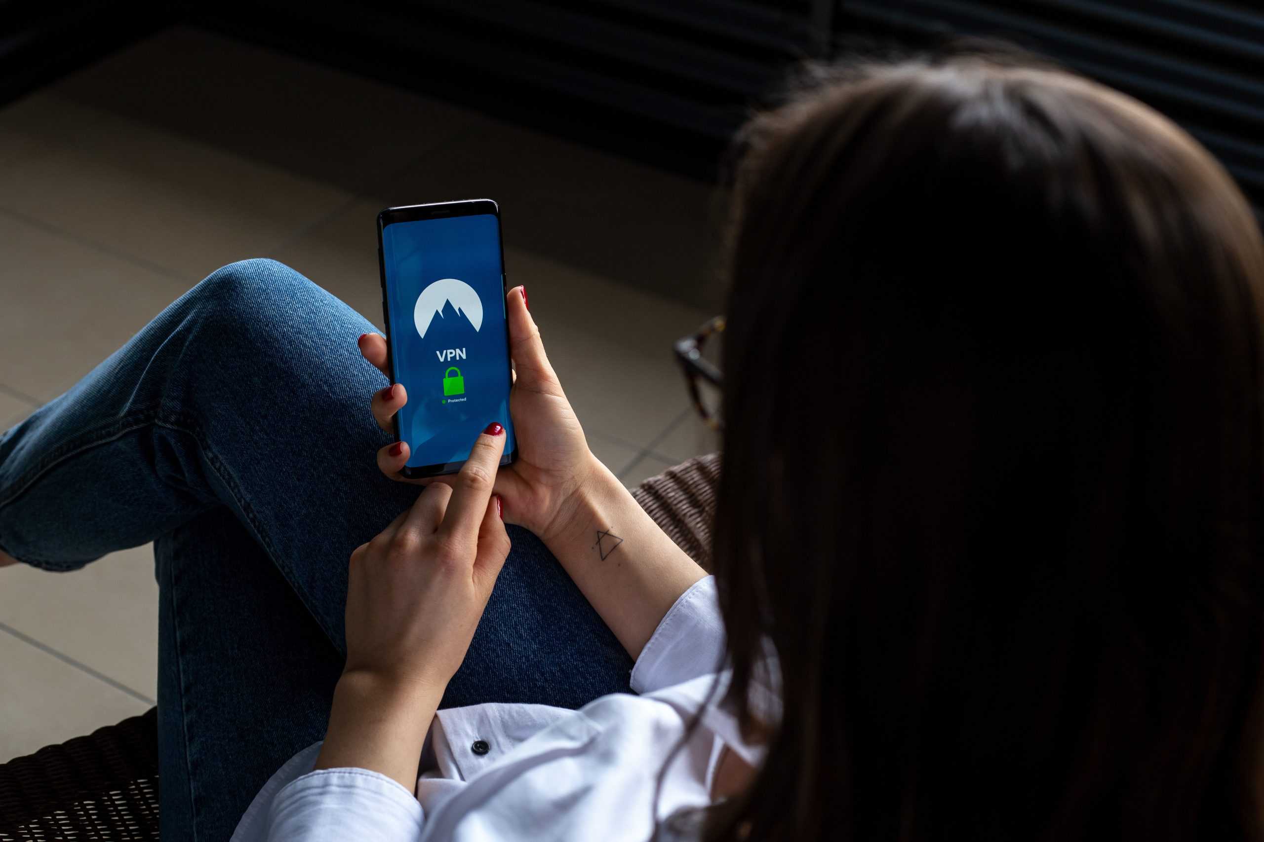 Surfshark Alternatives - Comparing VPNs, Pros and Cons 2 surfshark alternatives