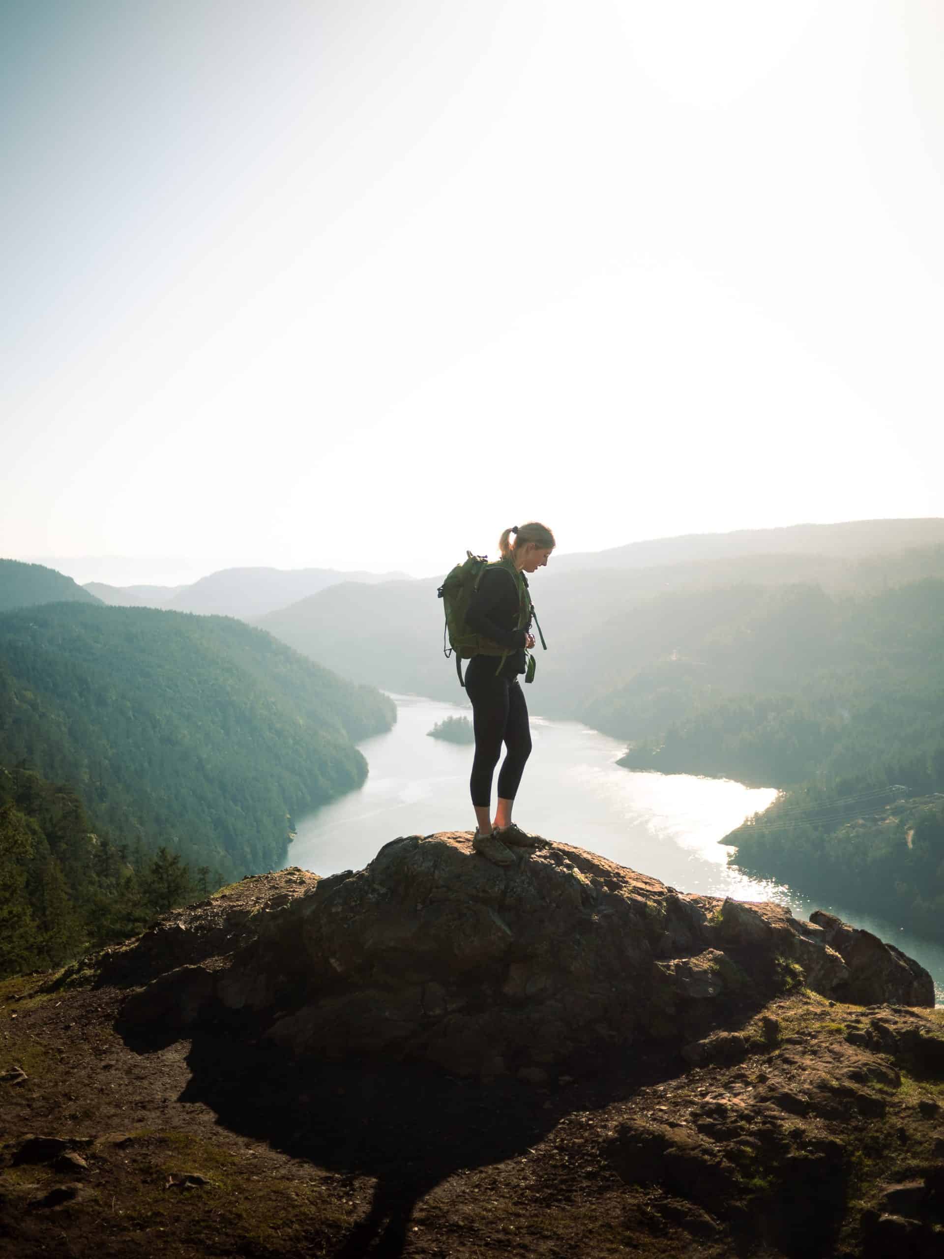 Digital Nomad Luggage: Best Luggage for Digital Nomads 2 digital nomad luggage, best luggage for digital nomads