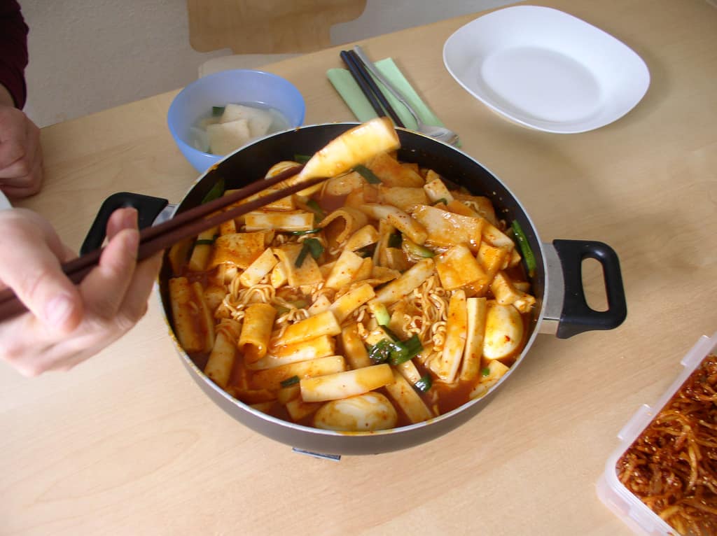 18 Must Try Korean Snacks and Online Snacks in Korea to Try 3 must try korean snacks, korean snacks online, online snacks in Korea