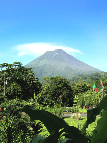 10 Tips For Living As An Expat In Costa Rica, 15 Best Restaurants in La Fortuna Costa Rica - Where to Eat