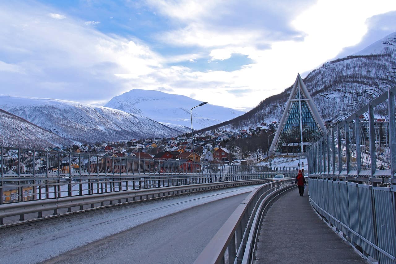 Journey to the Heart of Scandinavia: Unforgettable Travel Experiences 5 iconic 1180411 1280