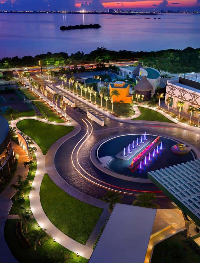 10+ Best and Cheap All Inclusive Singles Resorts Cancun Mexico 4 Hard Rock Hotel Cancun - All Inclusive Singles Resorts Cancun Mexico