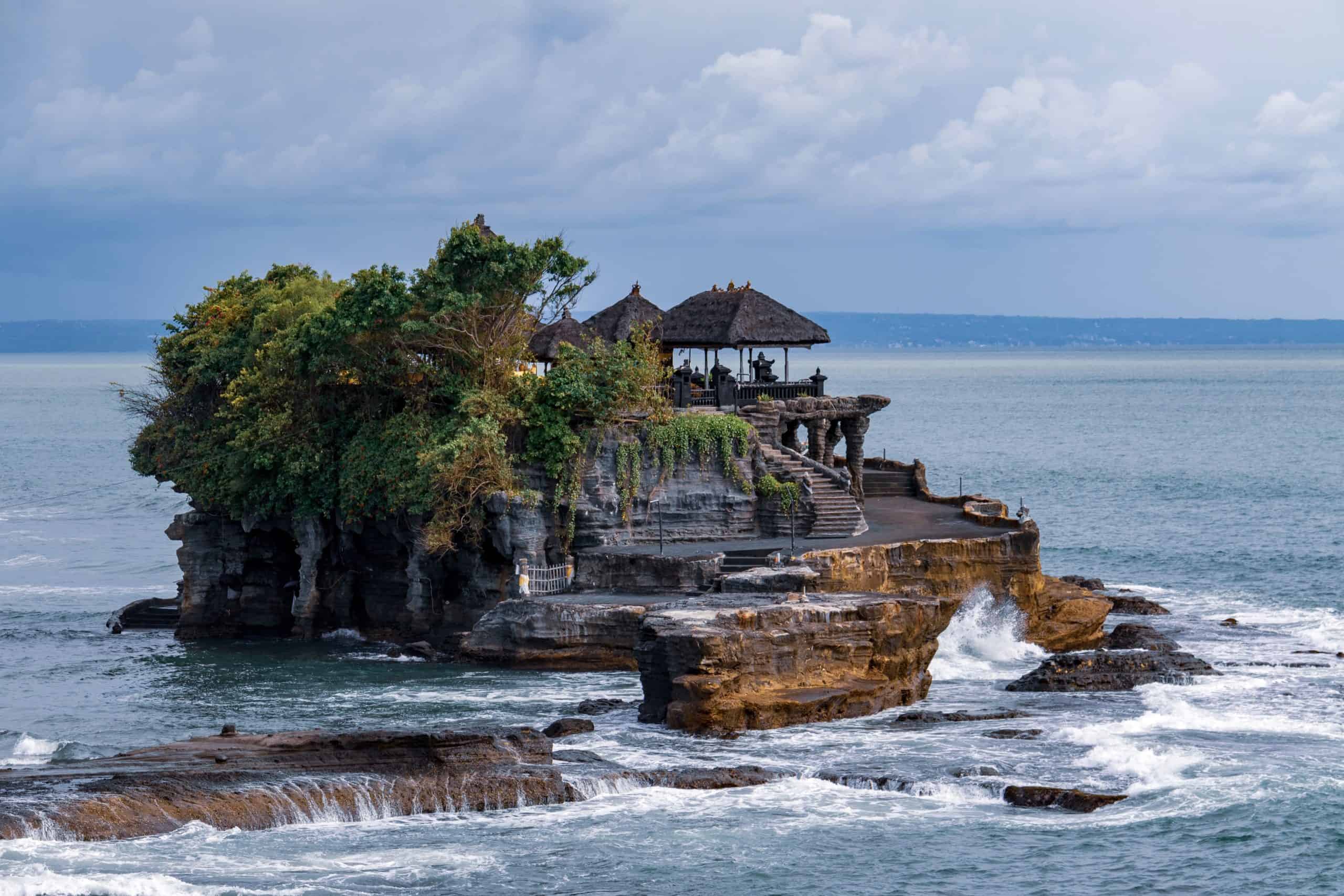Best Things To Do In Bali And Places To Visit in Bali 3 Tanah Lot Bali Phuket vs Bali scaled