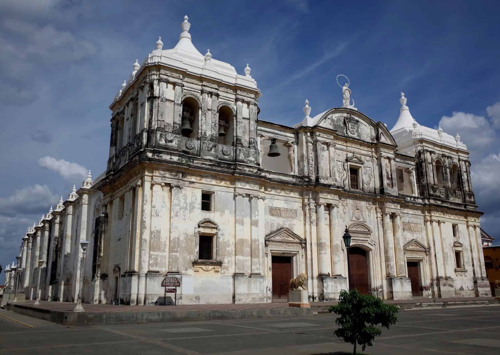 How To Get From San Jose to Leon Best Way 5 How To Get From San Jose to Leon Best Way, San Jose to Leon, cheapest way from San Jose to Leon, best way from San Jose to Leon, San Jose to Leon by bus, bus from San Jose to Leon, taxi from San Jose to Leon, Uber from San Jose to Leon, private transfer from San Jose to Leon, Shared Van from San Jose to Leon, rent a car at San Jose, TICA bus from San Jose to Leon, public buses from San Jose to Leon