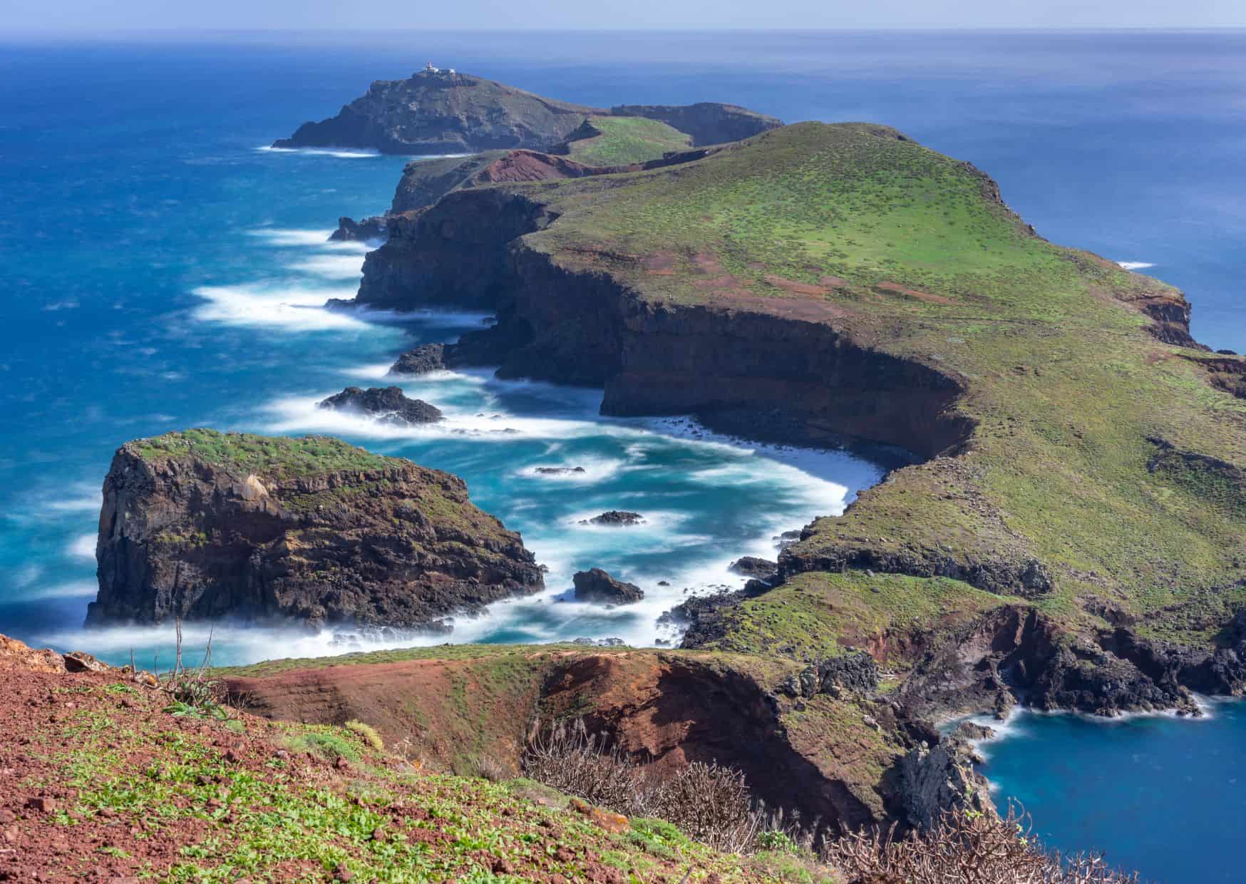 How To Get From Madeira Airport To City Center Best Way, cheapest way from Madeira airport to Downtown, cheapest way from Madeira airport to city, Madeira airport to city center, Madeira airport to Madeira, Madeira Bus Airport, bus from Madeira airport to city center, taxi from Madeira airport to city center, Uber from Madeira airport to city, Cabify from Madeira airport to city center, 
