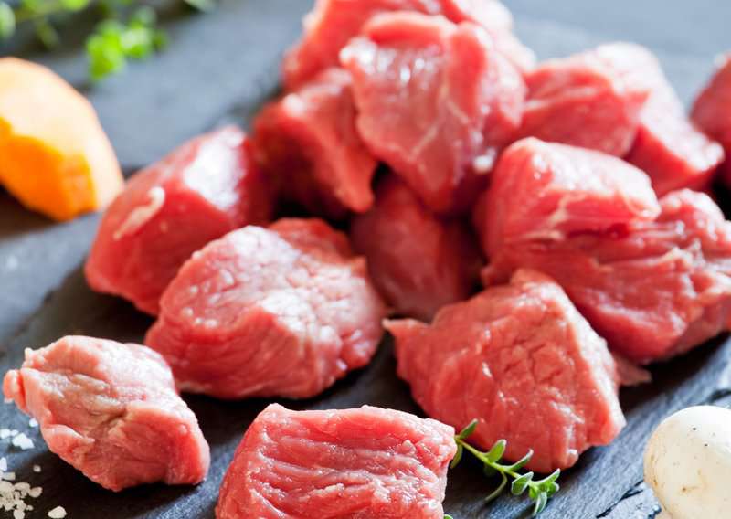 How to Make Boeuf Bourguignon: Authentic French Beef Stew Recipe 2 How to Make Boeuf Bourguignon – An Authentic Boeuf Bourguignon (Recipe Guide)