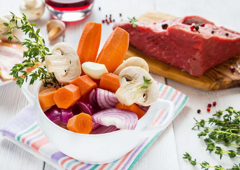 How to Make Boeuf Bourguignon: Authentic French Beef Stew Recipe 3 How to Make Boeuf Bourguignon – An Authentic Boeuf Bourguignon (Recipe Guide)